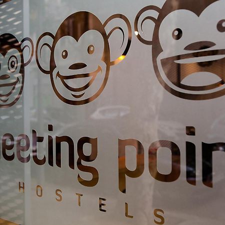 Meeting Point Hostels Barcelona Exteriör bild